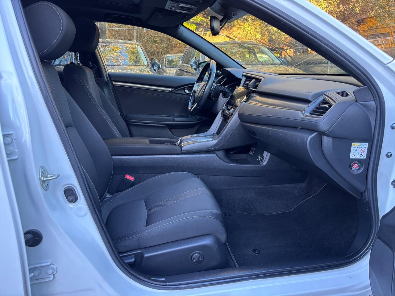 Honda Civic 1.6 5 porte Executive Premium