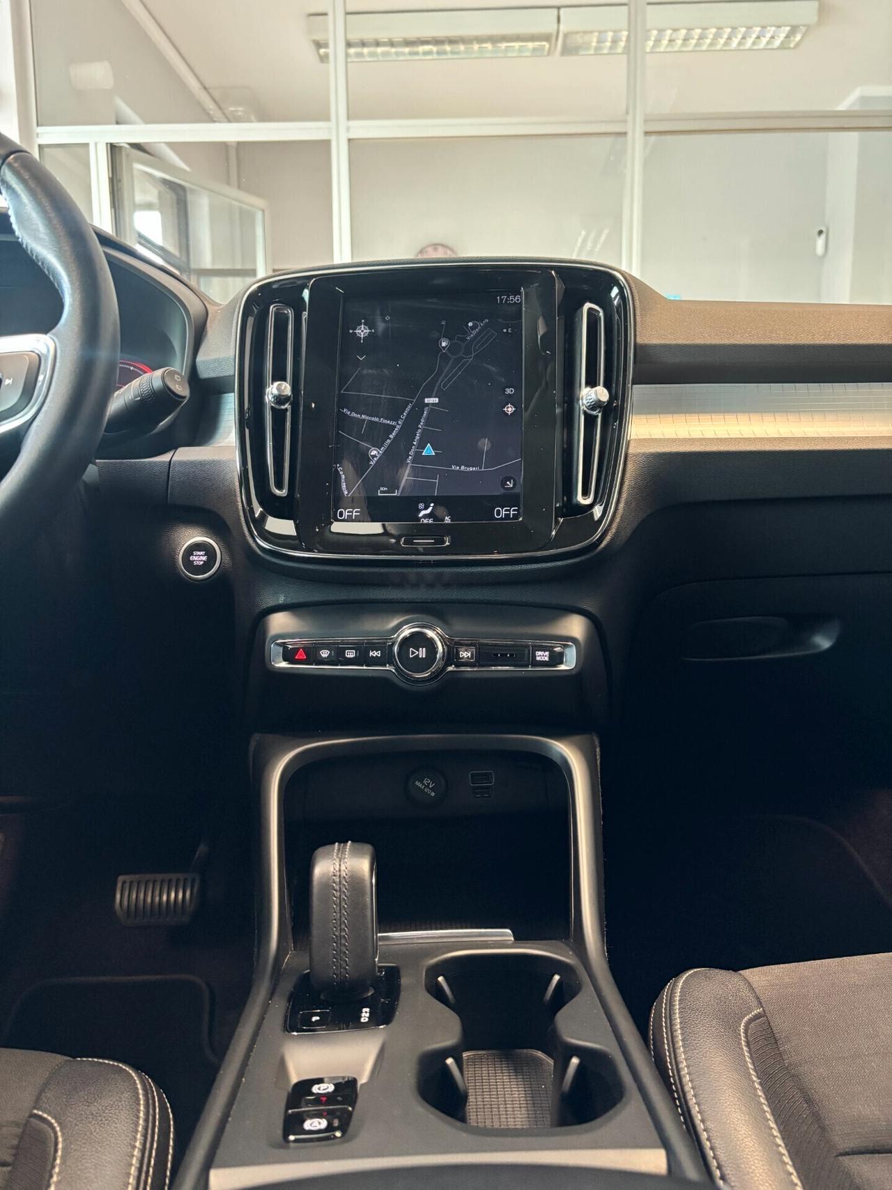 Volvo XC40 2.0 d3 Business Plus *IVA22%*EURO6D-TEMP