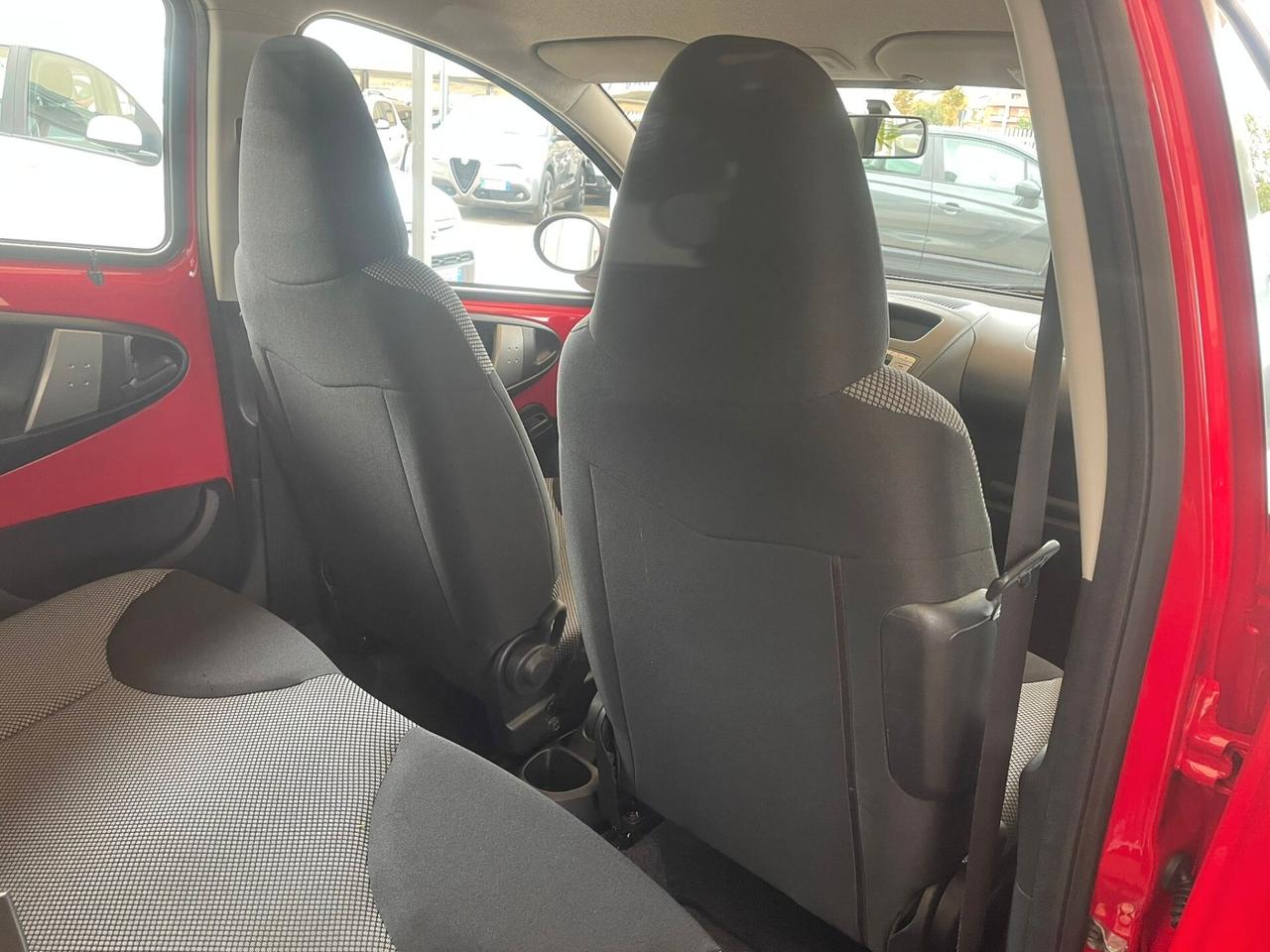 Toyota Aygo 1.0 12V VVT-i 5 porte Tobasco MMT automatica