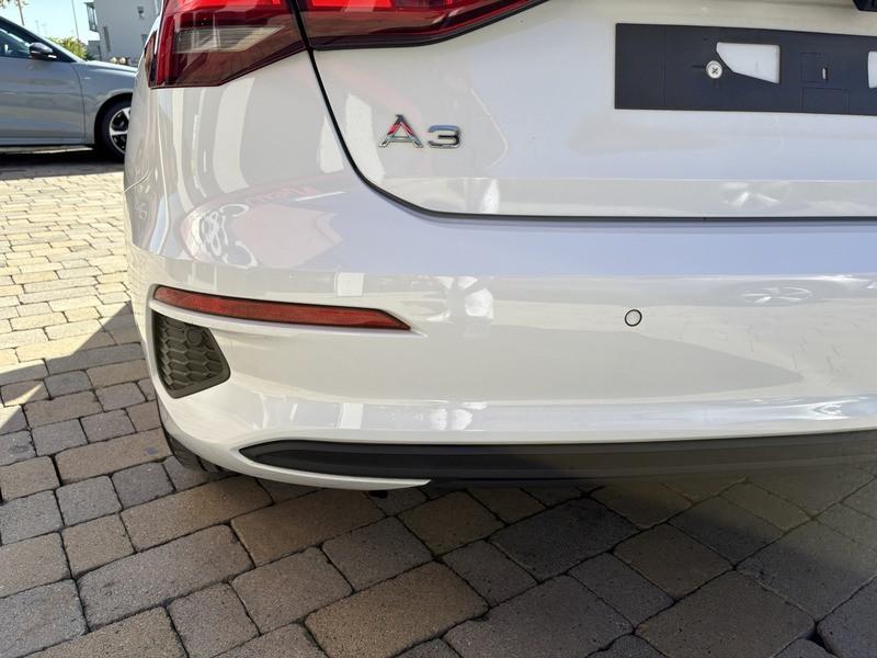 Audi A3 Sportback 30 2.0 tdi Business LED-NAVI-CAM-16"