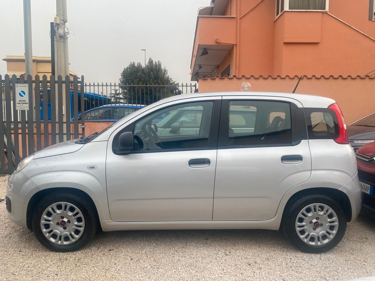 FIAT Panda 1.0 Hybrid 70Cv 5POSTI Easy RadioBT-PDC Posteriori