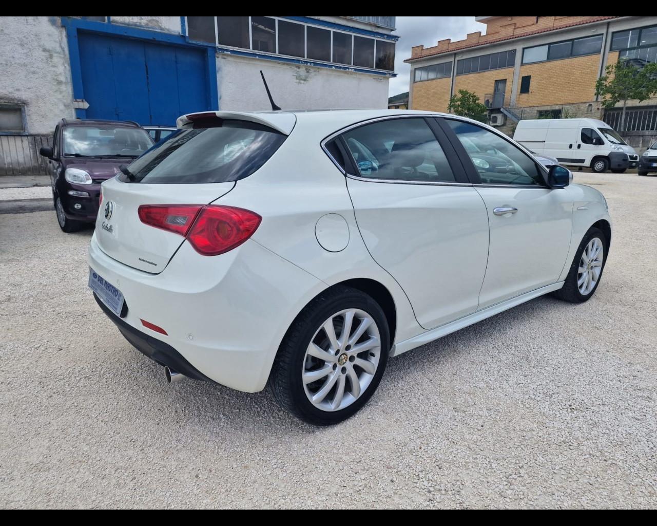 ALFA ROMEO Giulietta 2.0 JTDm Distinctive 140cv