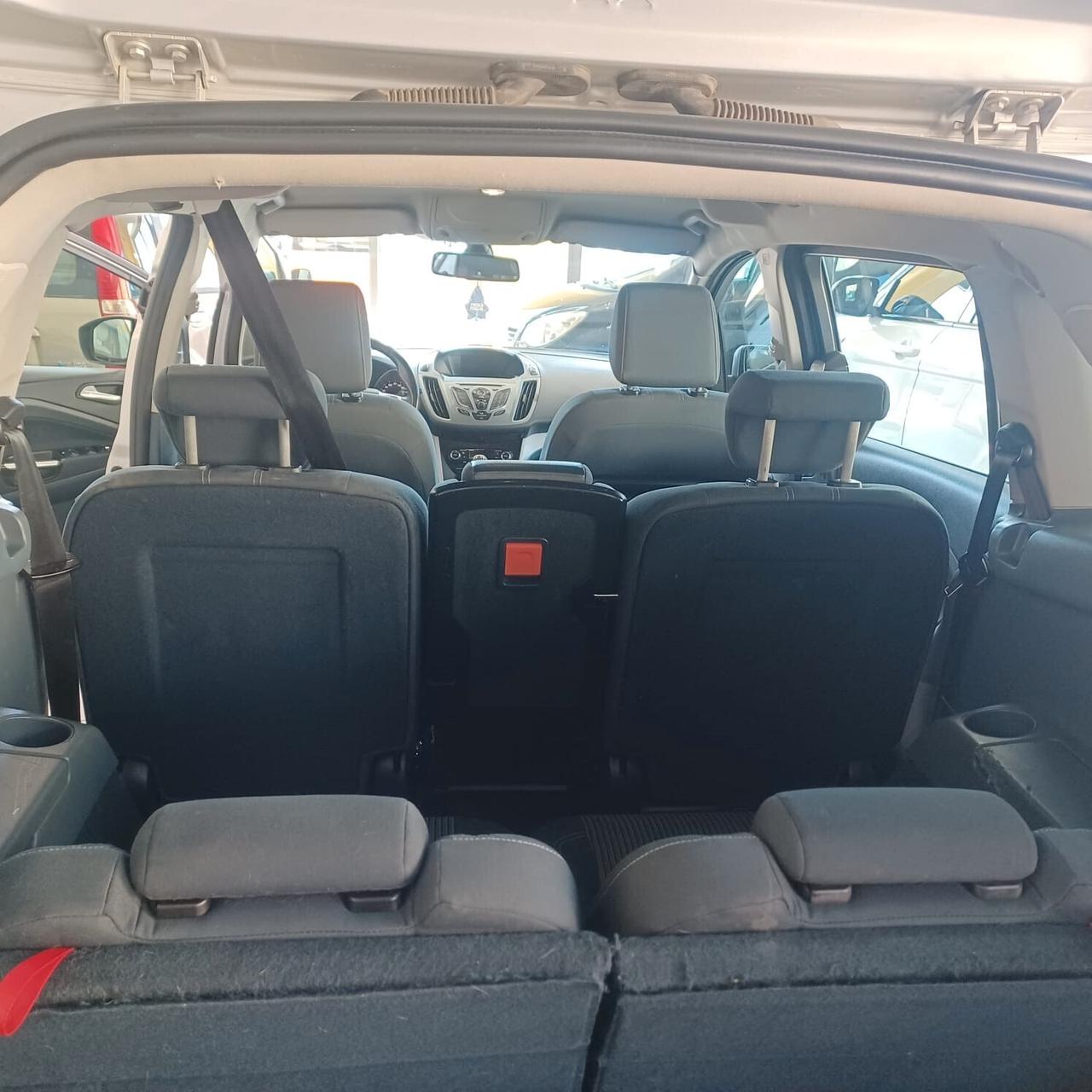 7 POSTI FORD C-MAX 1.6 TDI DISTRIBUZIONE FATTA