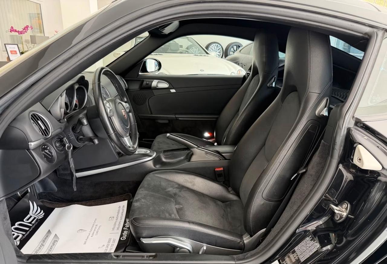 Porsche Cayman S 19 pollici. Fotocamera. Auto. Xenon