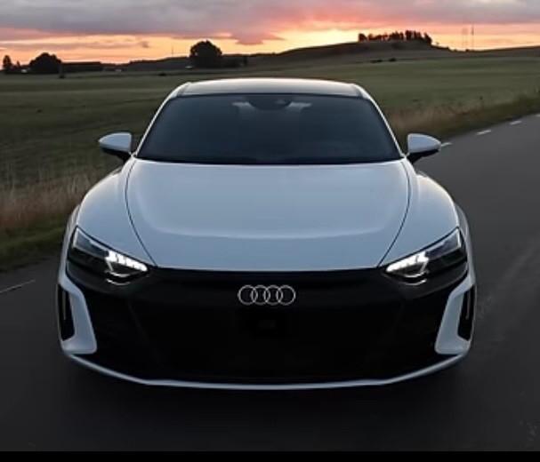 Audi E-tron GT quattro