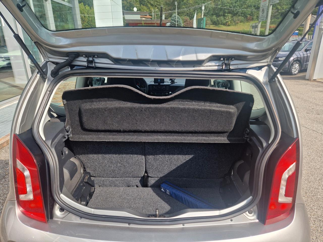 Volkswagen up! 1.0 3p. take
