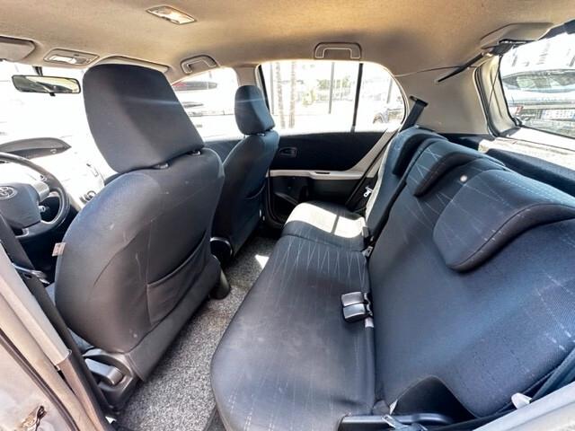 Toyota Yaris 1.0 5 porte Sol