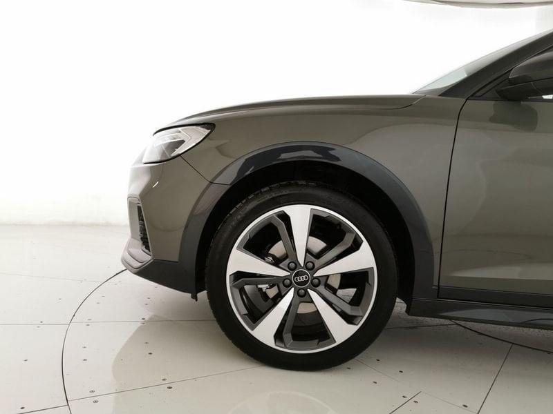 Audi A1 allstreet 30 1.0 tfsi Identity Contrast 116cv