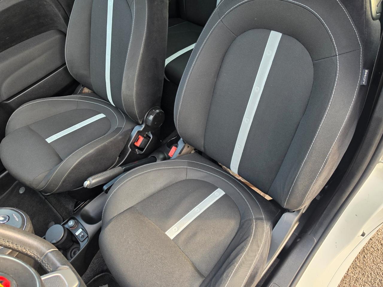 Abarth 500 C 1.4 Turbo T-Jet MTA