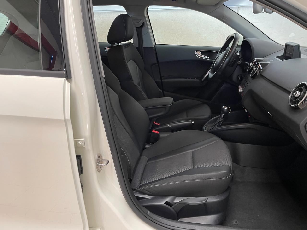 Audi A1 Sportback spb Ambition 1.6TDI s-tronic-LEGGI SOTTO