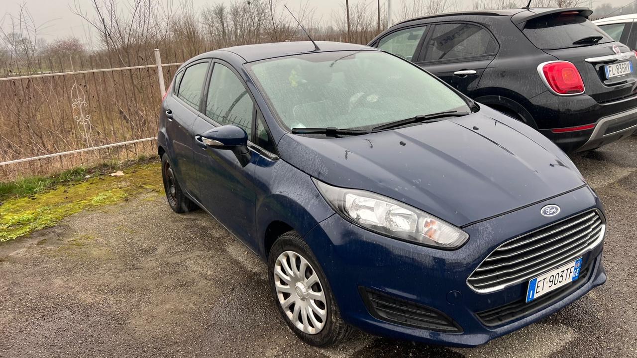 Ford Fiesta 1.5 TDCi 75CV 5 porte SINISTRATA
