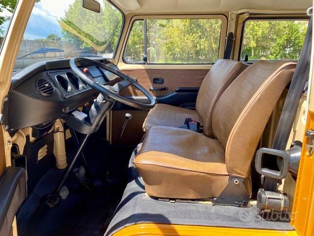 Volkswagen T2 VOLKSWAGEN T2 Bus 9 POSTI LUSSO