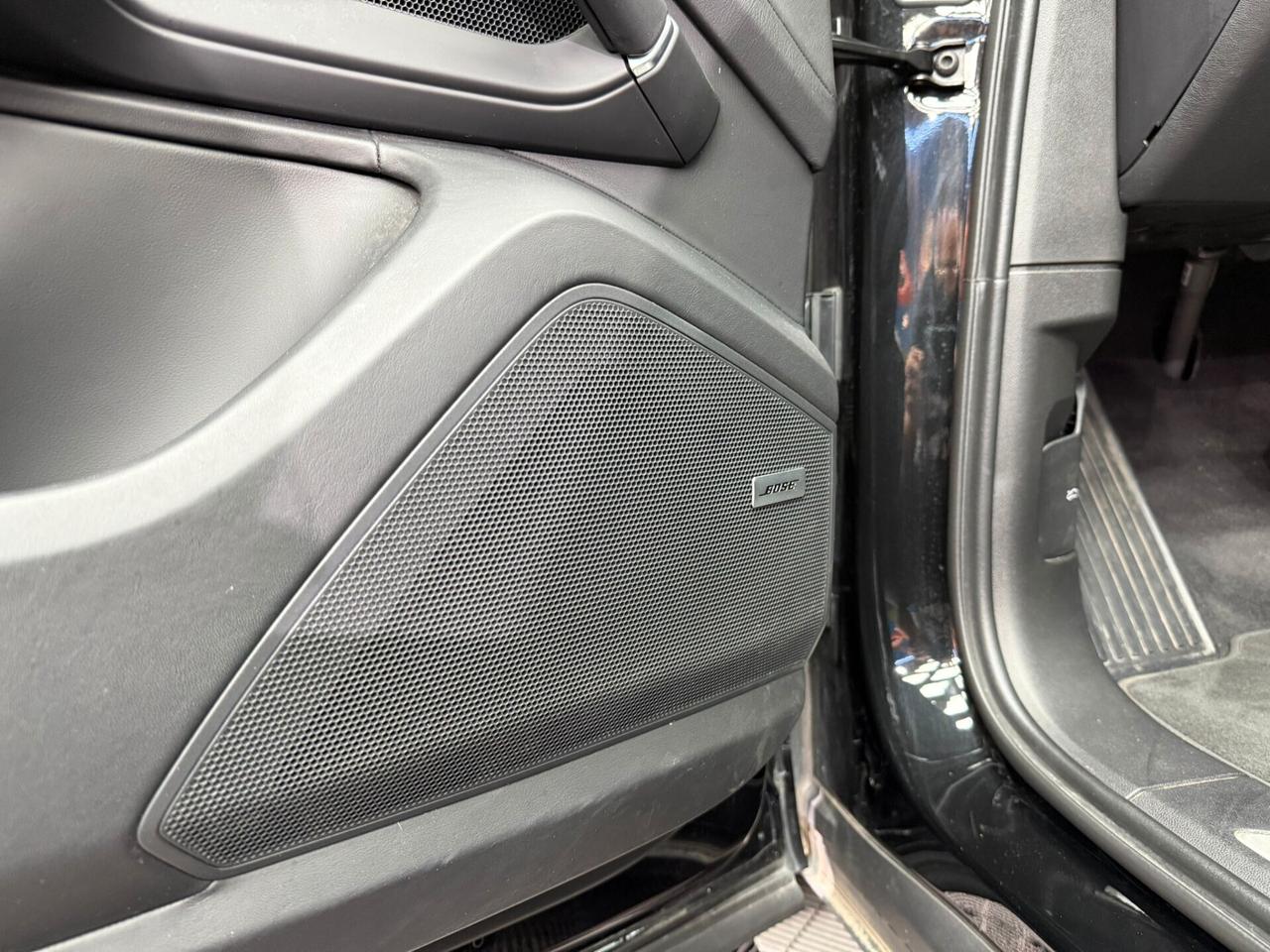 Porsche Cayenne Coupé Platinum Edition (260)
