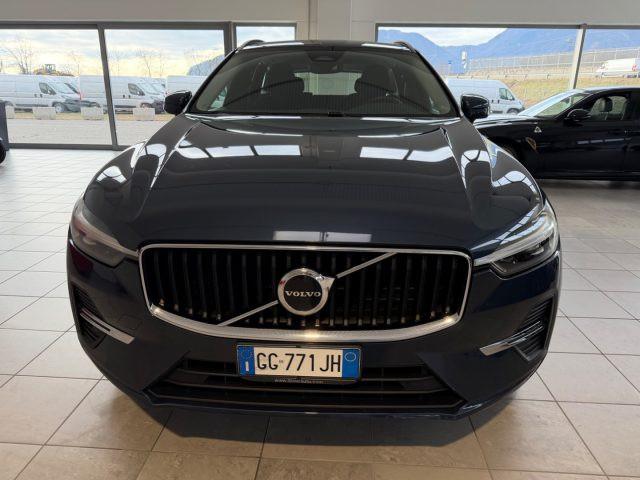 VOLVO XC60 B4 (d) AWD Geartronic Momentum Pro