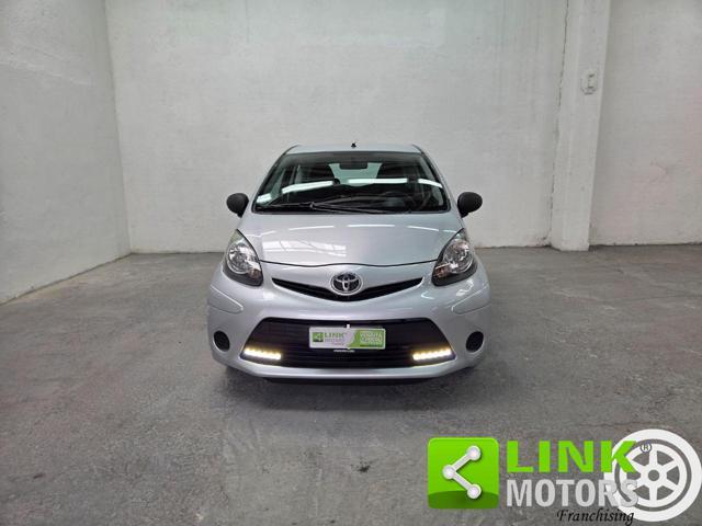 TOYOTA Aygo Active Connect GARANZIA NEOPATENTATI