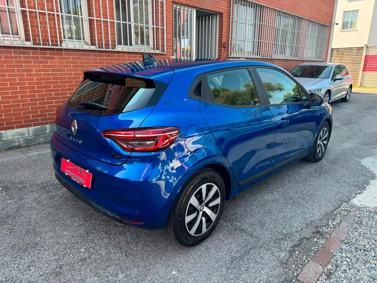 Renault Clio Full Hybrid E-Tech 145 CV 5 porte Equilibre
