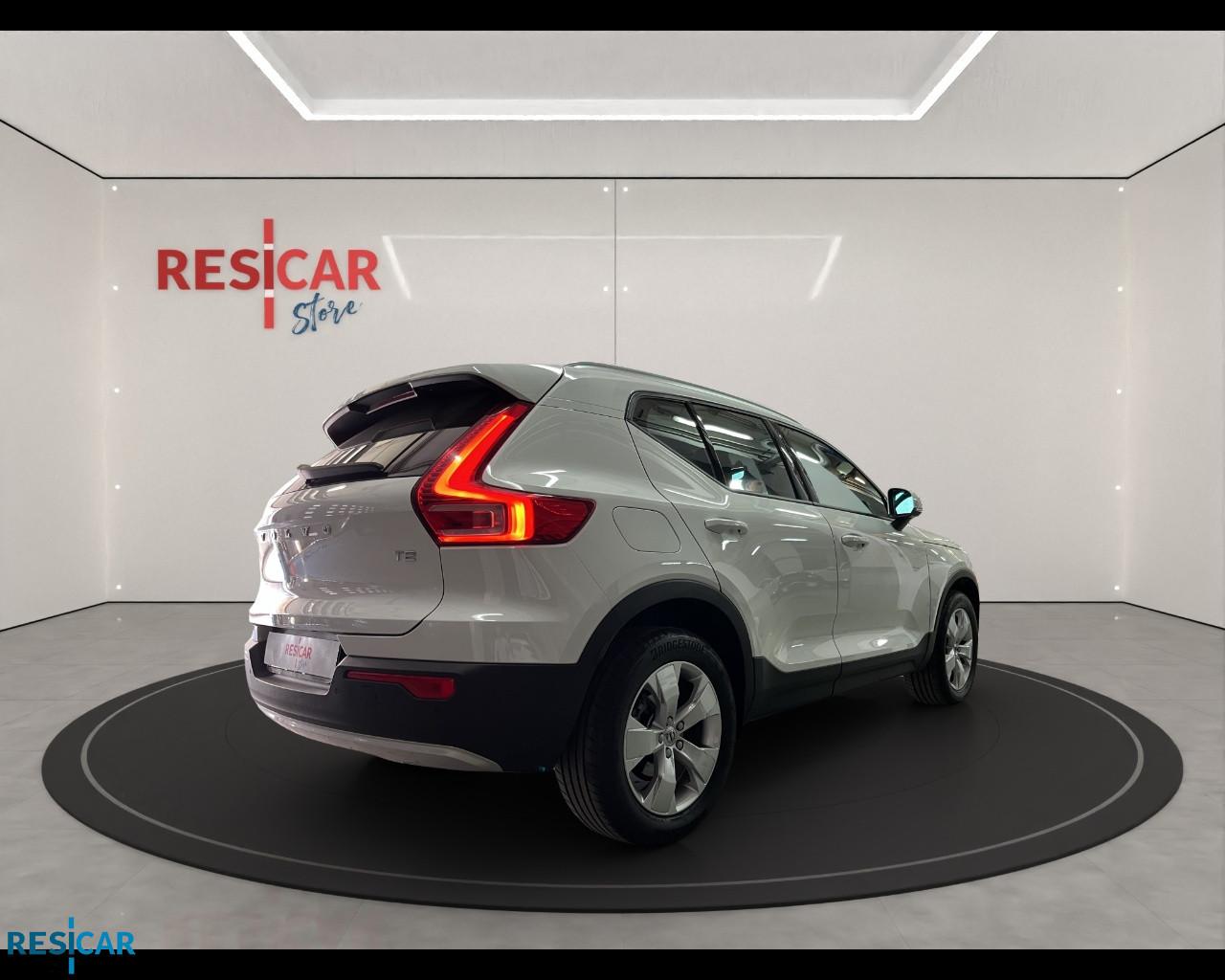 VOLVO XC40 1.5 t2 R-momentum geartronic my21