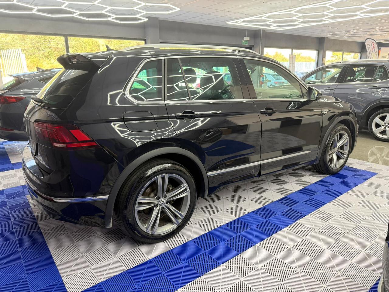 Volkswagen Tiguan 2.0 TDI 150 CV SCR DSG R-Line