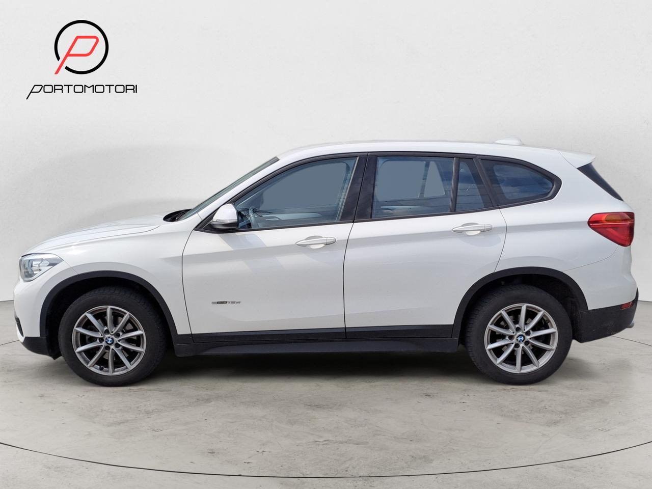 BMW X1 (F48) - X1 sDrive16d