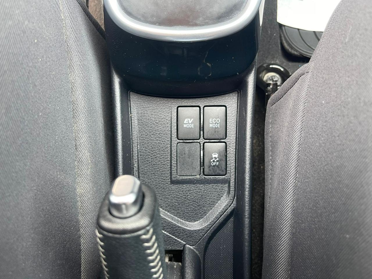 Toyota Yaris 1.5 Hybrid 5 porte Cool Red Edition