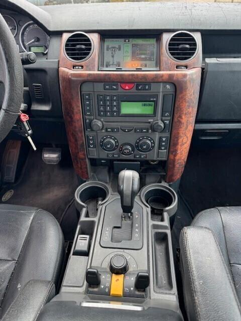 Land Rover Discovery 3 4.4 V8 HSE (VEICOLO SOLO PER COMMERCIANTI)