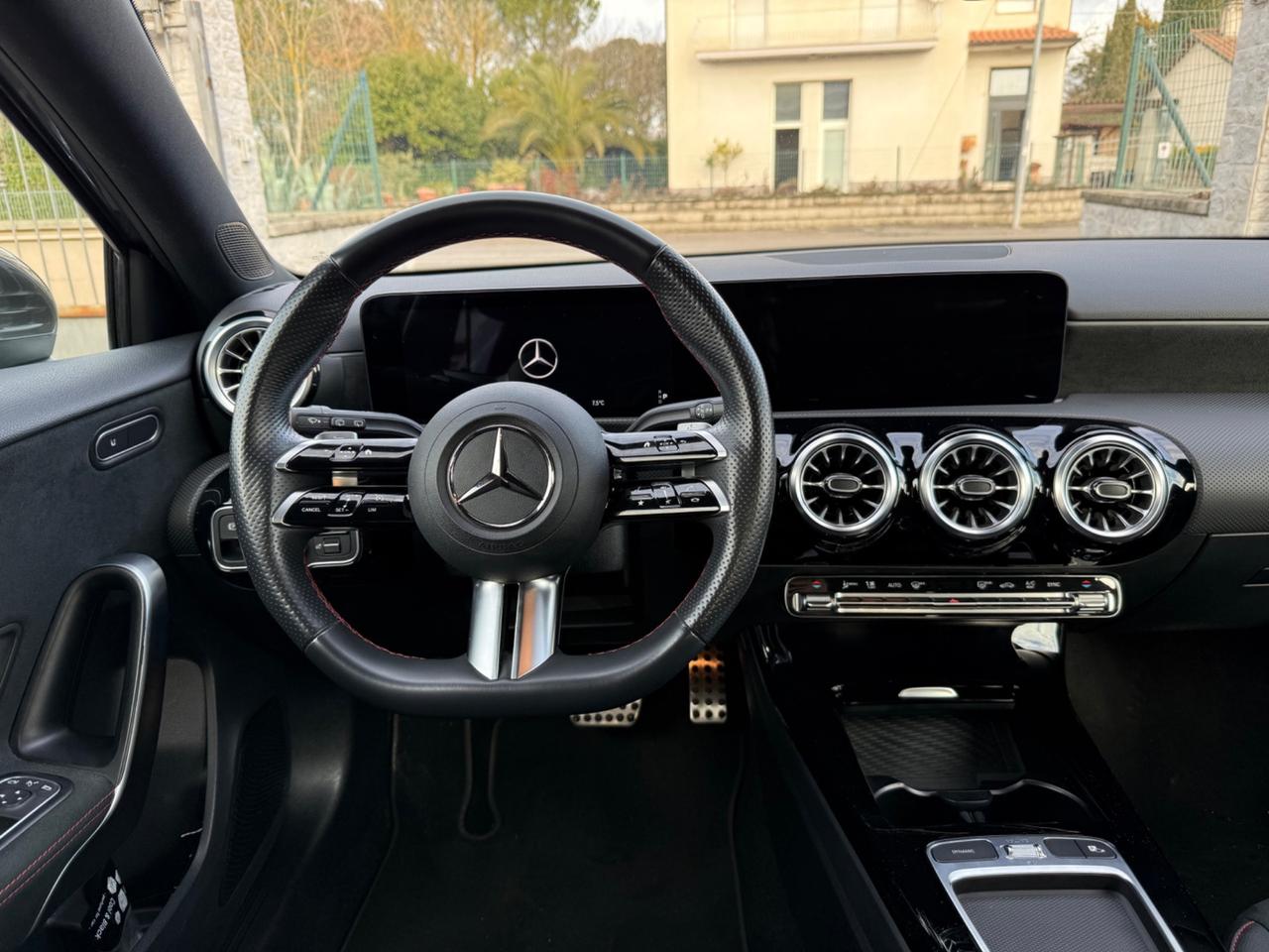 Mercedes-benz A 180 d AMG Line Premium