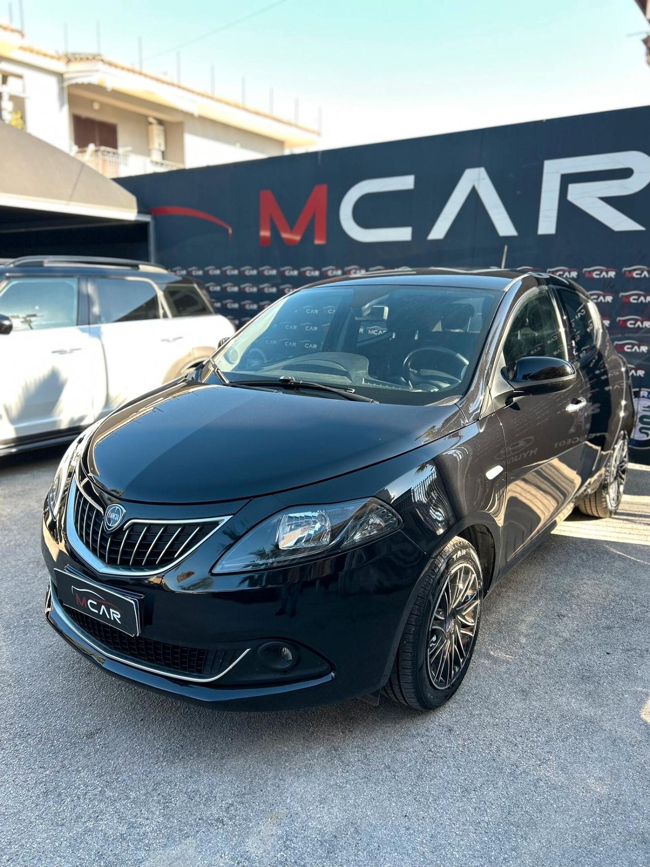 Lancia Ypsilon 1.0 FireFly 5 porte S&S Hybrid Ecochic Gold