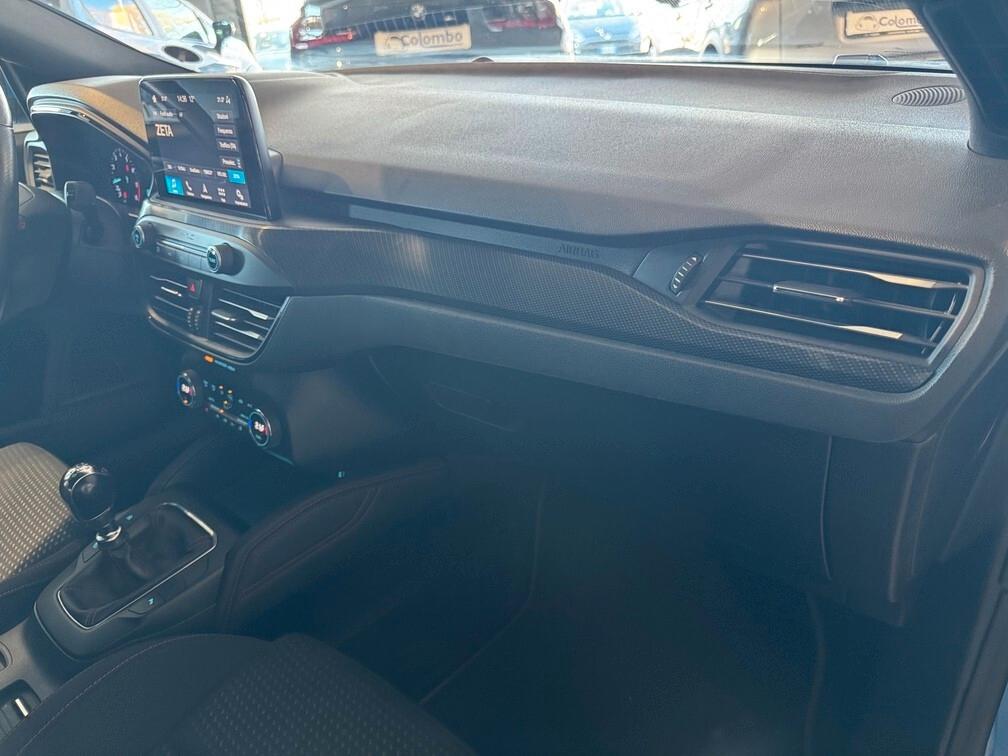 Ford Focus 1.5 ecoboost ST-Line Led Navi App conn 18"