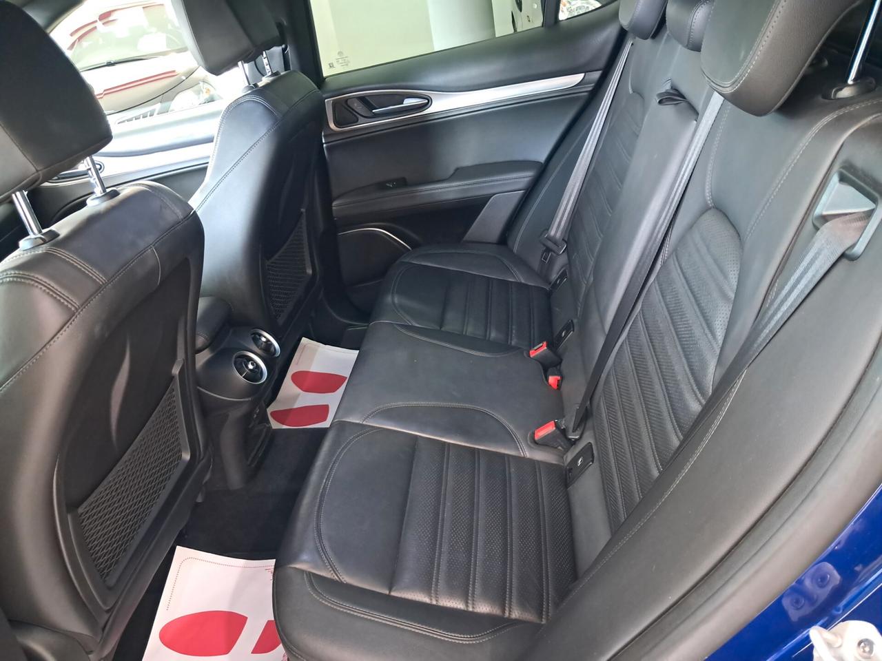 Alfa Romeo Stelvio 2.2 Turbodiesel 210 CV AT8 Q4 Veloce