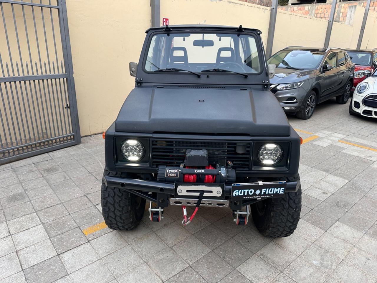 Suzuki SJ Samurai SJ410 Berlina Sport