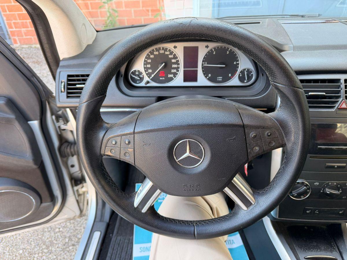 MERCEDES - Classe B - 200 CDI Chrome