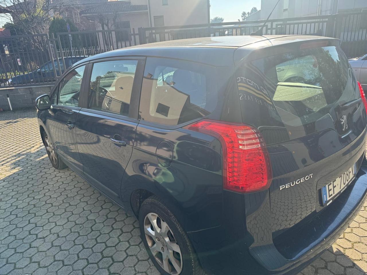 Peugeot 5008 1.6 HDi 112CV Business