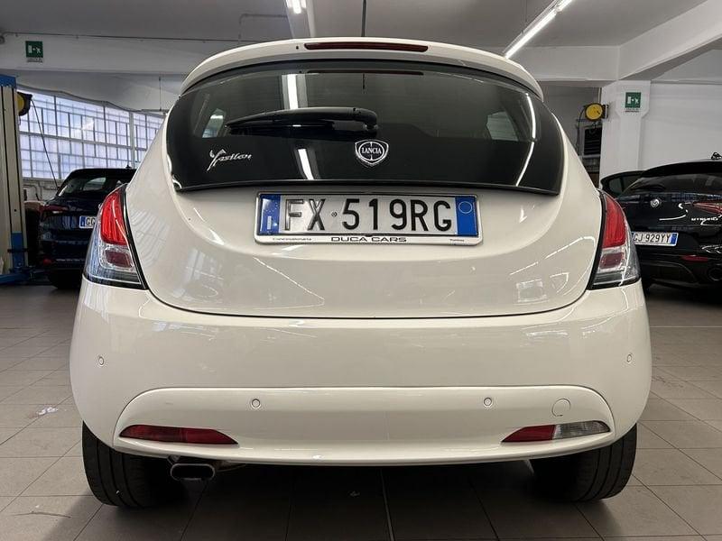 Lancia Ypsilon 1.2 69 CV 5 porte S&S Gold