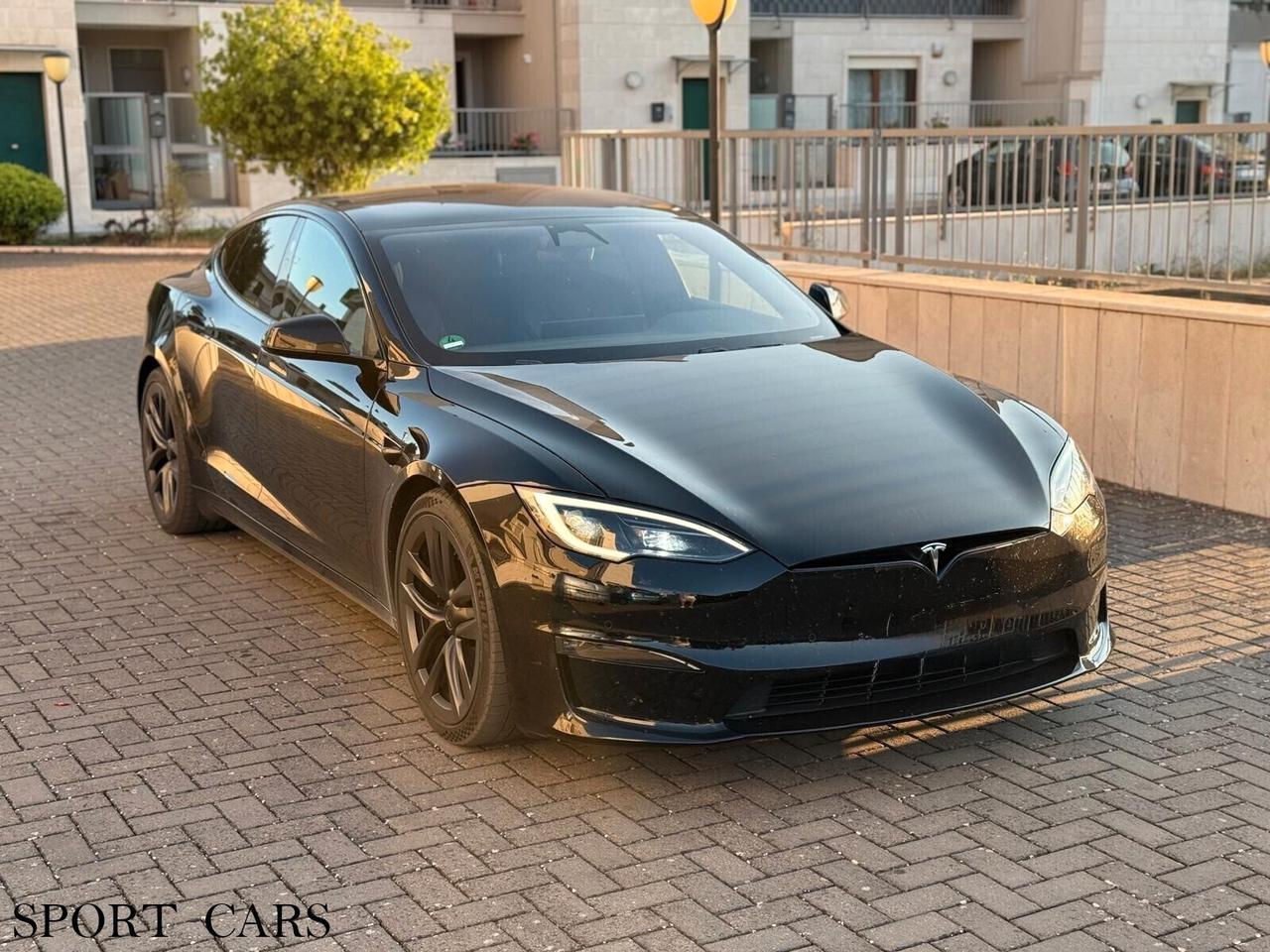 Tesla Model S 1020 cavalli Plaid