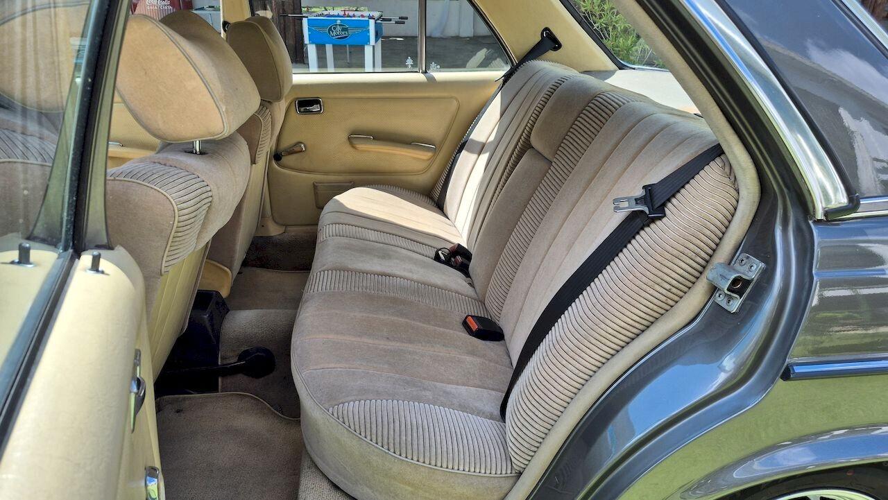 Mercedes-Benz 240 D Berlina W123 - 1980