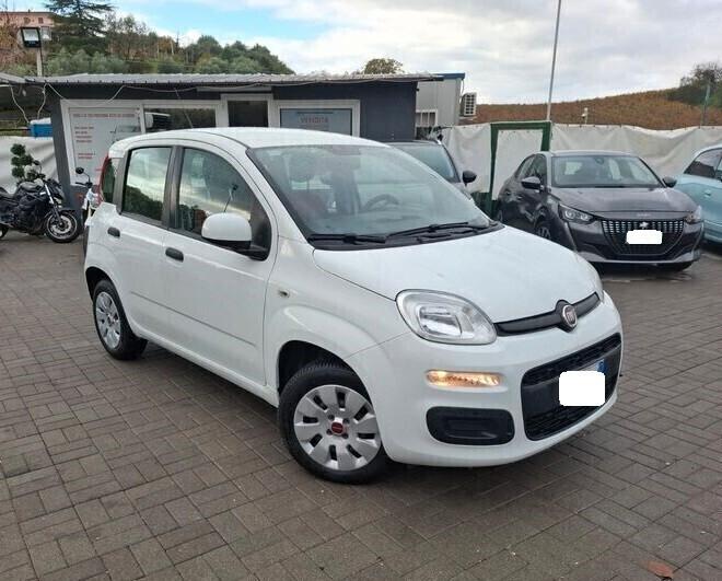 Fiat Panda Lounge 1.2 benzina 75cv anno 02-2019