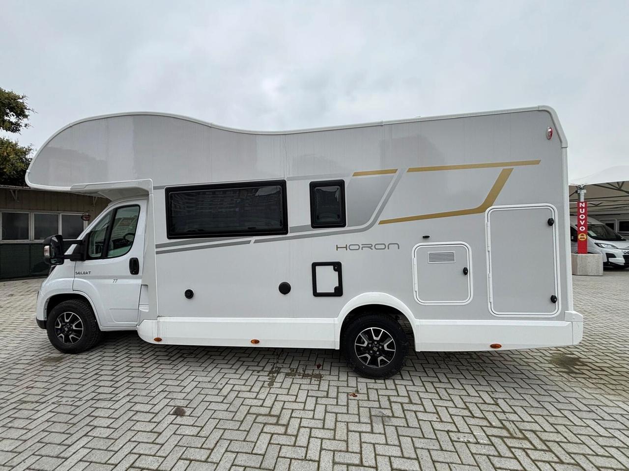 Ci International Horon 77 camper