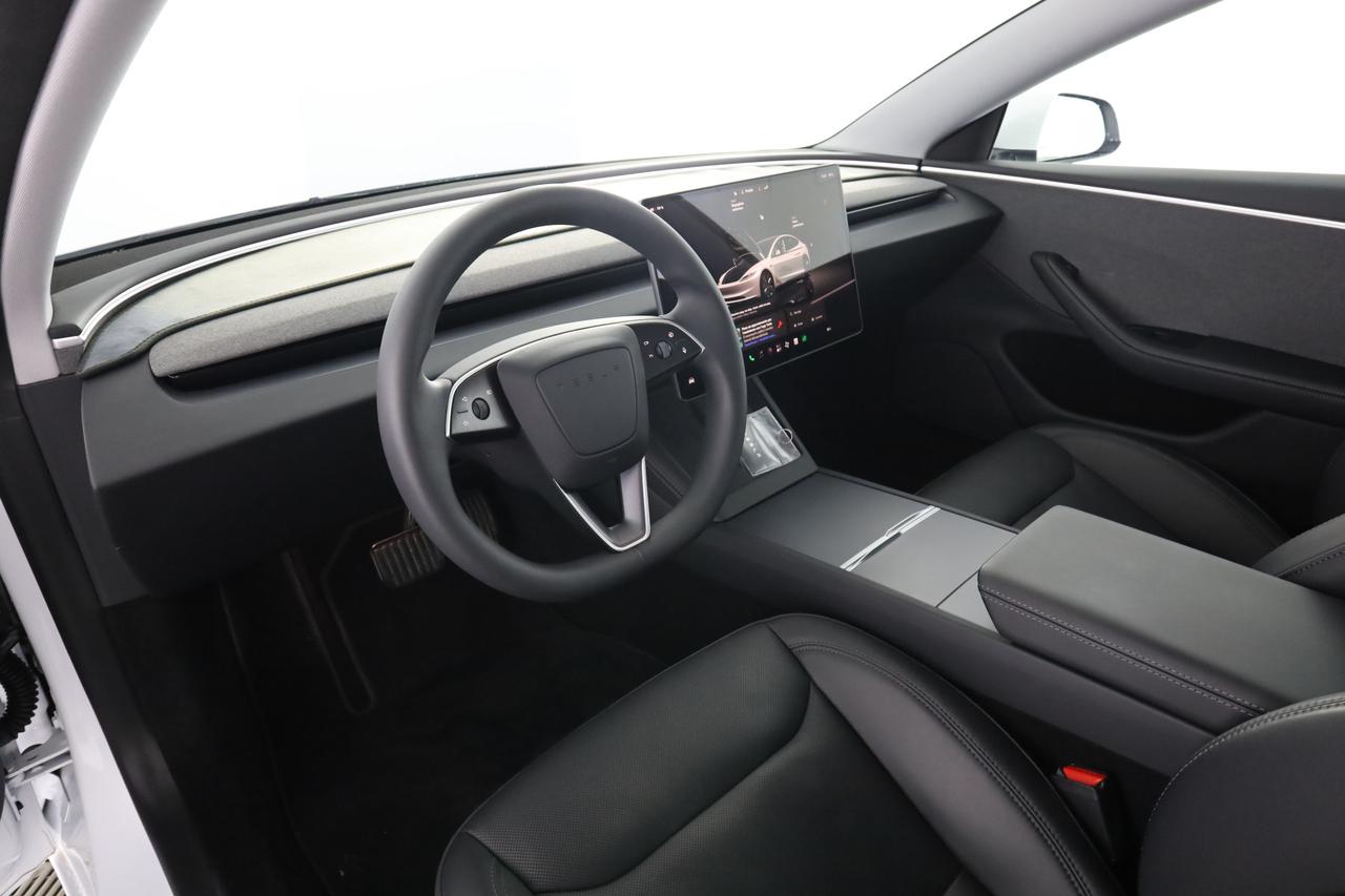 TESLA Model 3 NV35 RWD Premium