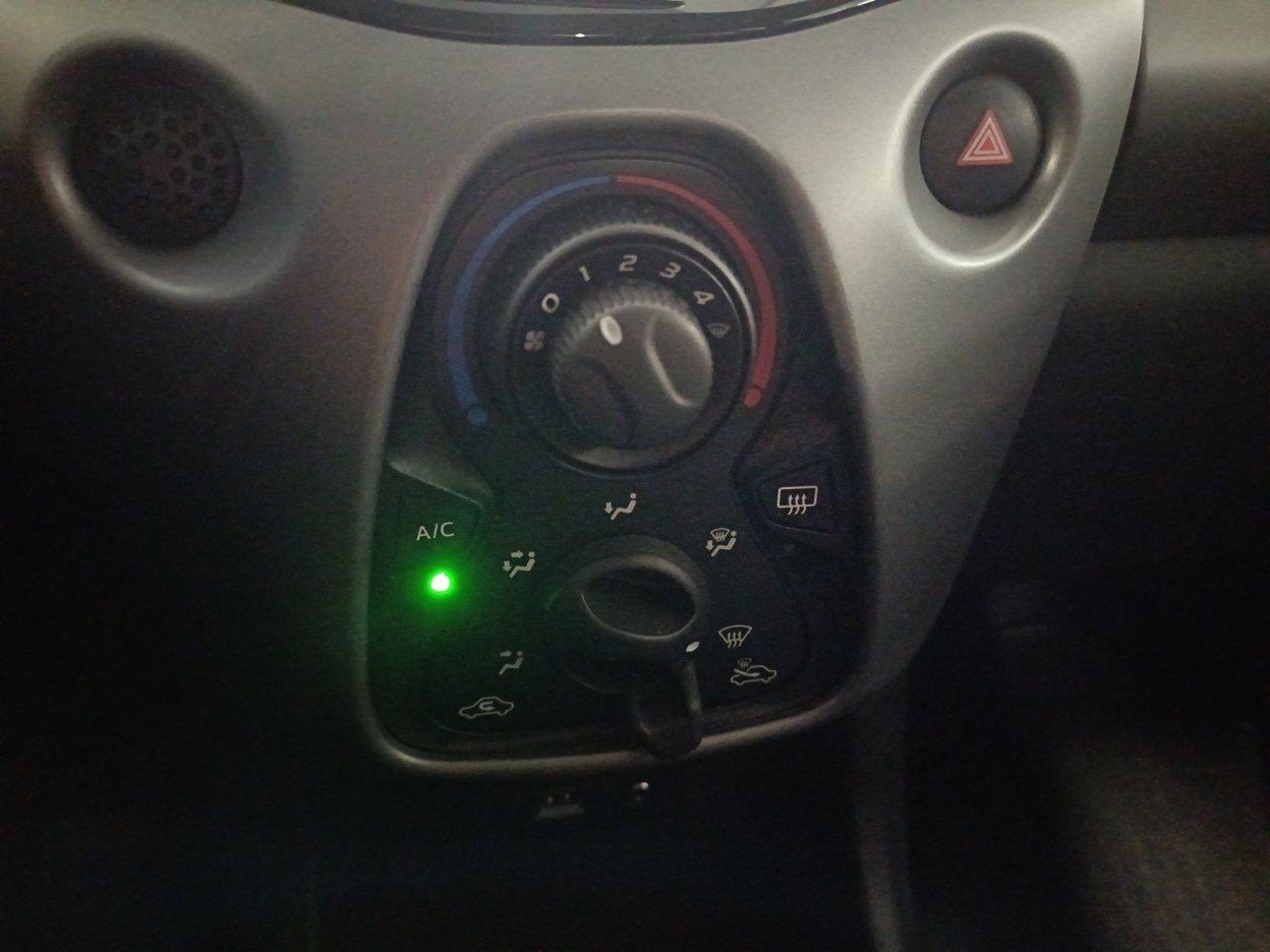 TOYOTA Aygo 2ª serie - Aygo 1.0 VVT-i 72 CV 5 porte x-cool