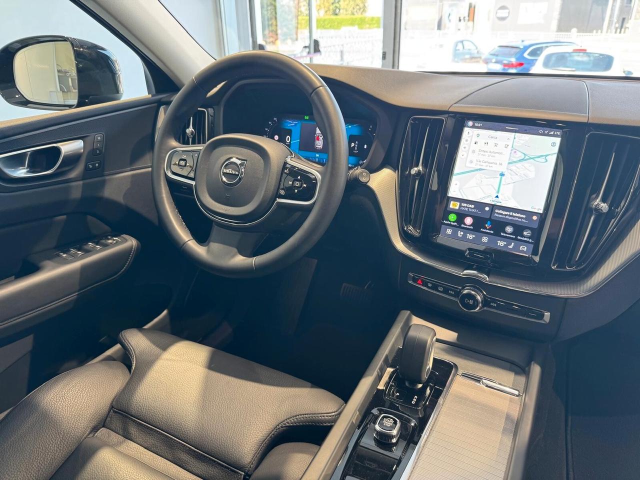 Volvo XC 60 XC60 B4 (d) AWD automatico Plus Dark