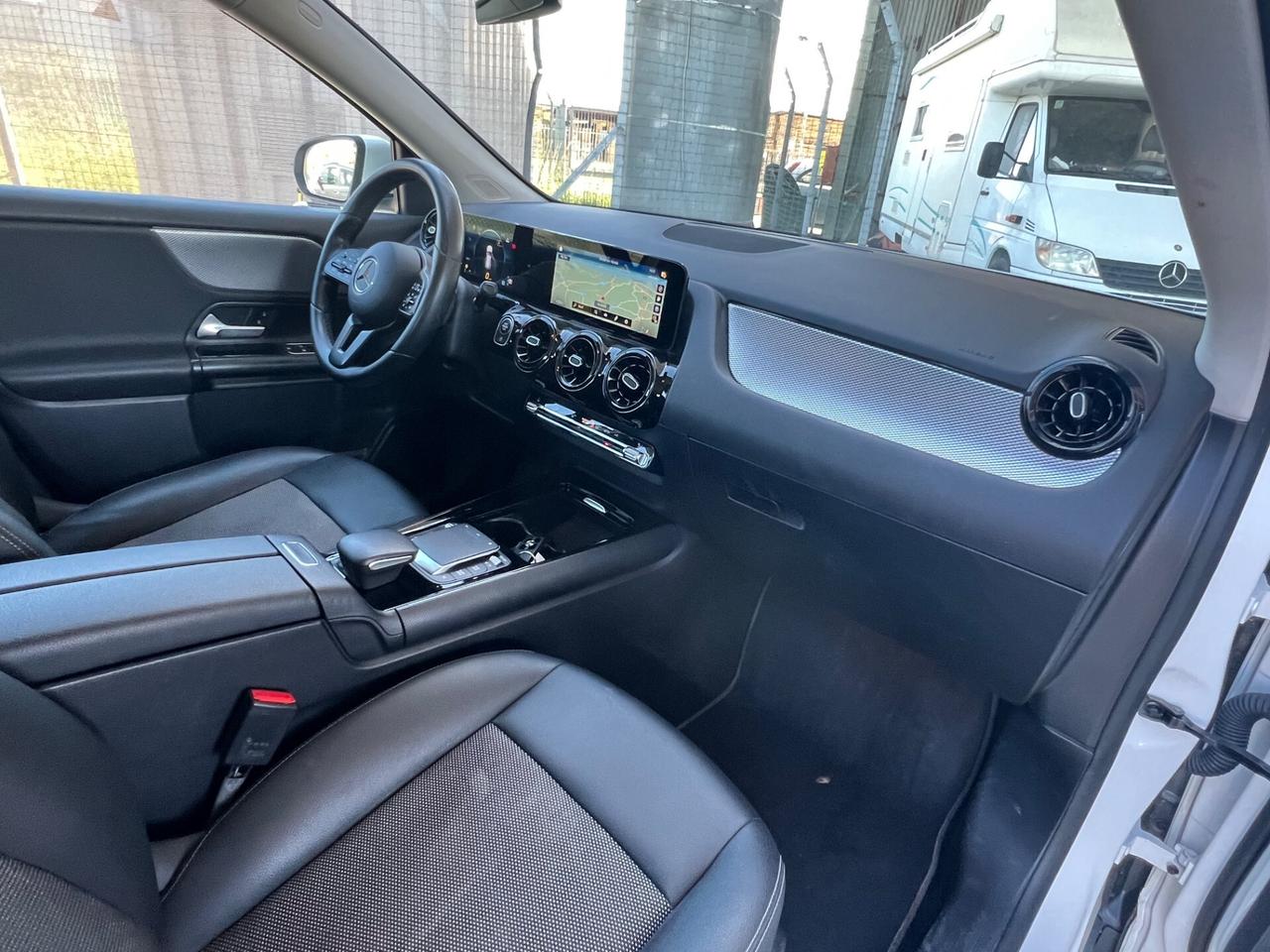 Mercedes-benz GLA 180 d Business FINANZIABILE