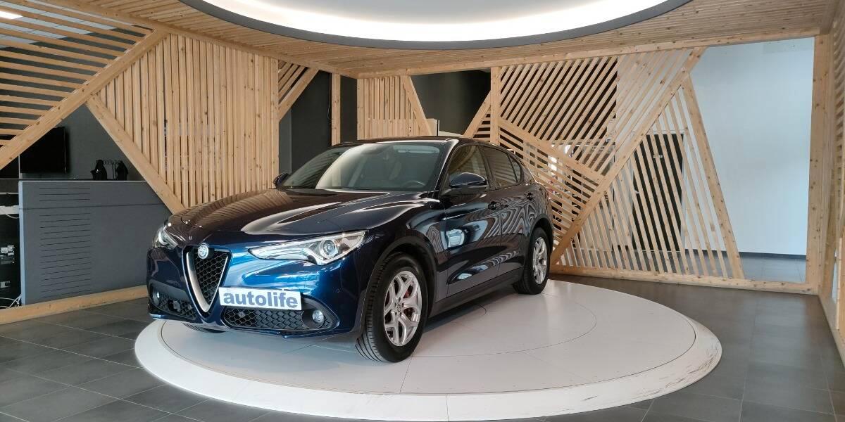 Alfa Romeo Stelvio 2.2 t Business rwd 160cv auto