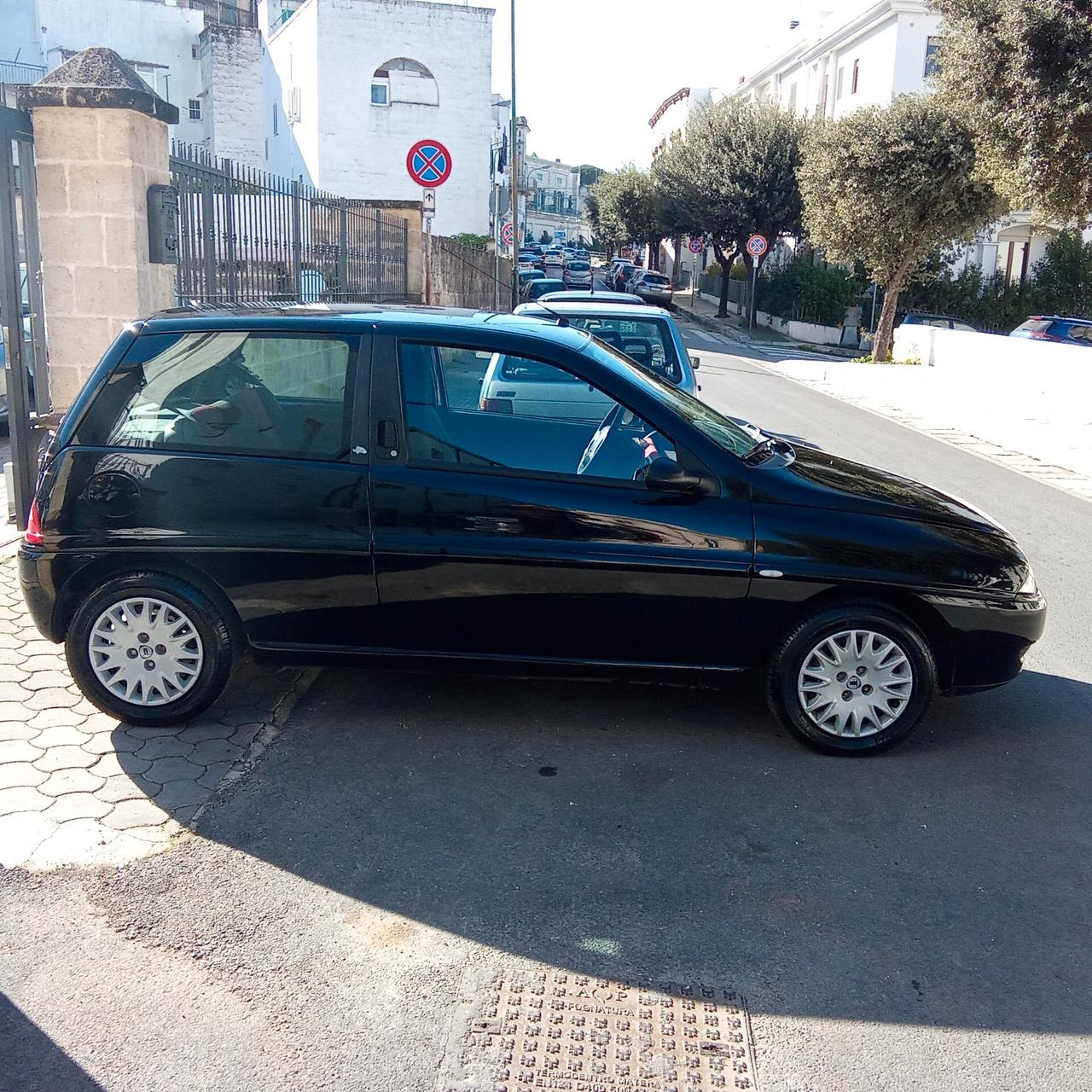 Lancia Y 1.2i cat Elefantino Blu