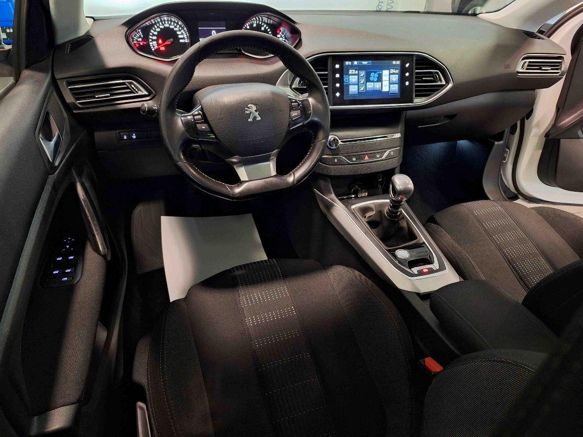 PEUGEOT 308 SW 1.6 bluehdi GT Line 120cv - TETTO PANORAMICO - VETRI SC. GARANZIA