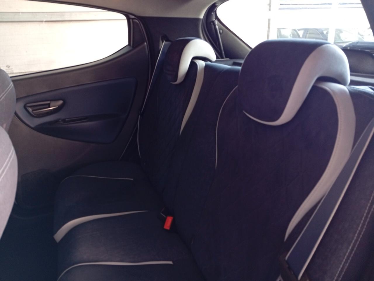 Lancia Ypsilon 1.2 69 CV 5 porte Platinum