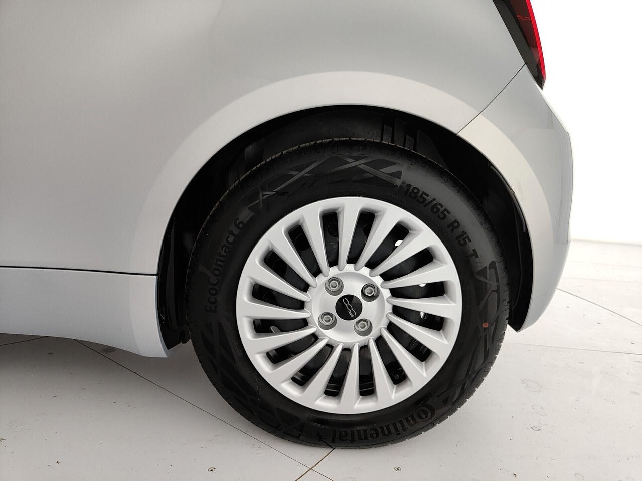 Fiat 500 500e Berlina 42 kWh