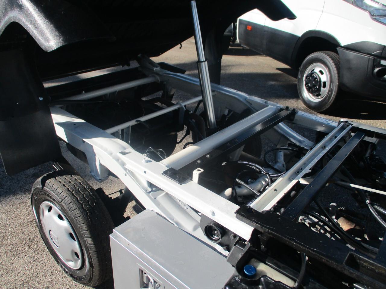 Piaggio Porter 1.3 16V GPL DI SERIE RIBALTABILE 4 RUOTE NUOVE