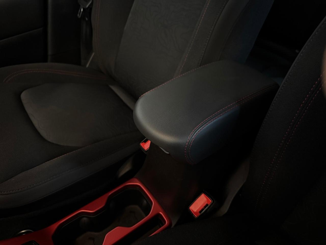 JEEP RENEGADE 4XE TRAILHAWK HYBRID PLUG-IN