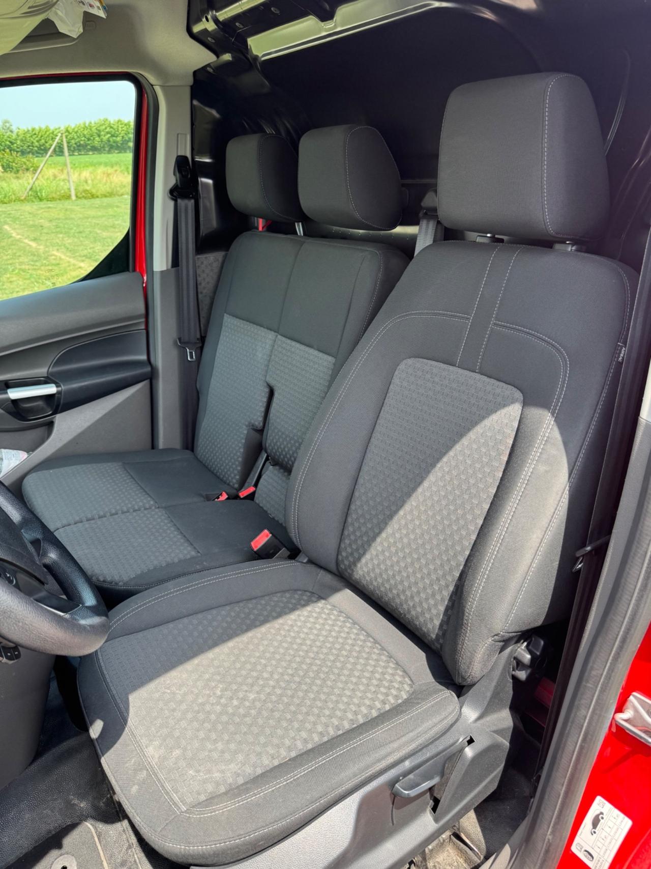 FORD TRANSIT CONNECT FULL OPTIONAL