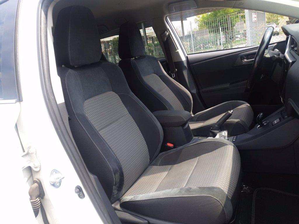 TOYOTA Auris touring sports 1.8h black edition cvt del 2017